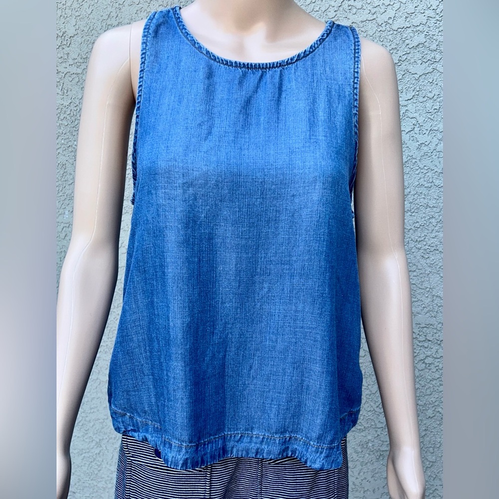 Cloth & Stone Chambray Sleeveless Top sz S